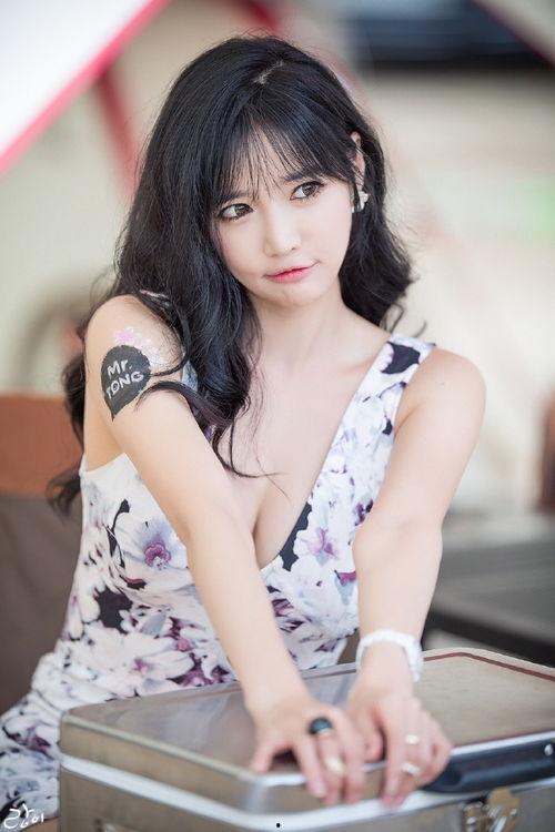 國產(chǎn)極品模特福利視頻,視覺盛宴背后的故事